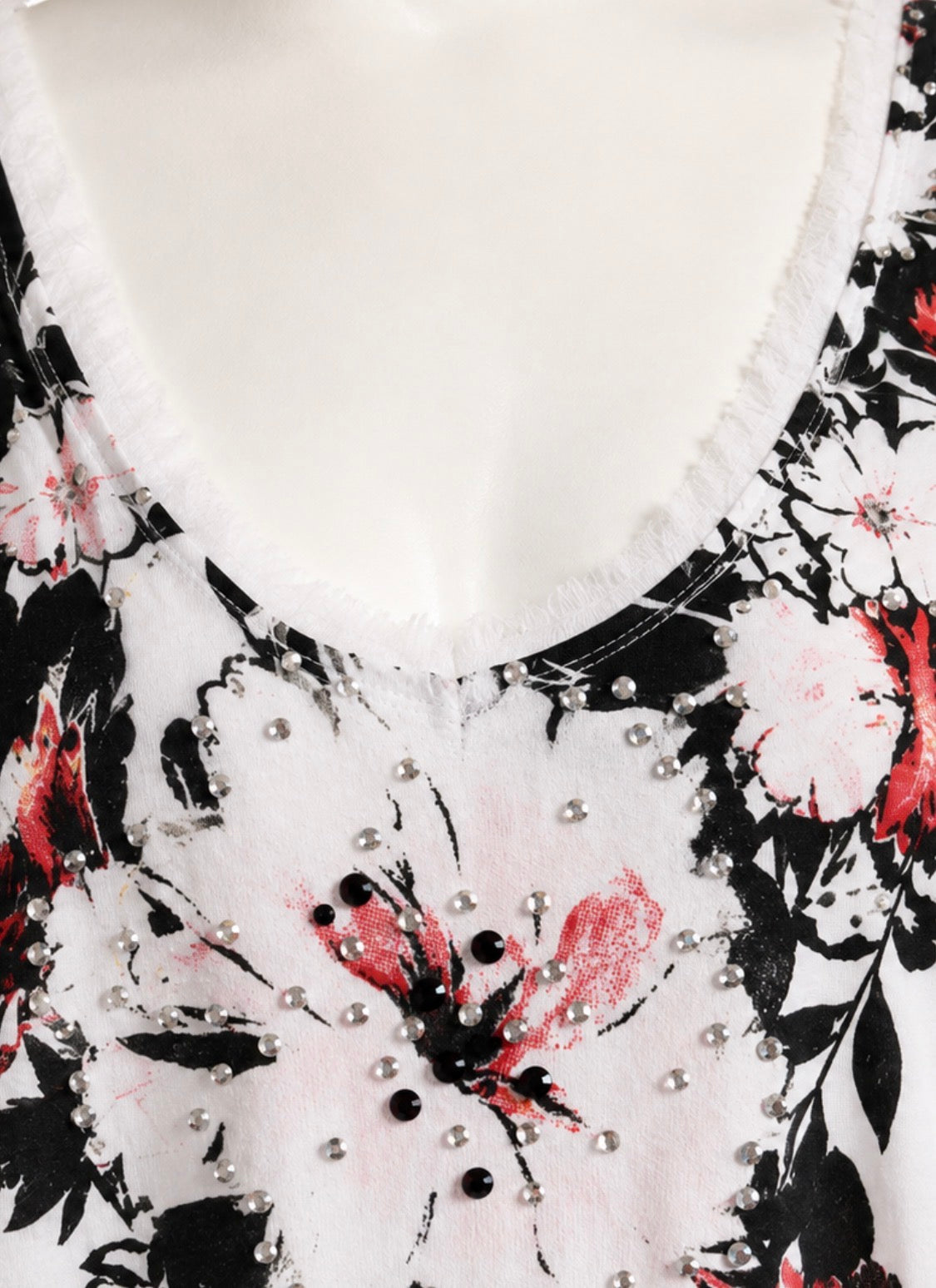 White House Black Market White Scoop Neck Tee with Black & Pink Floral XL